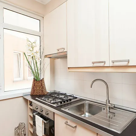 Apartment In Guinizzelli *